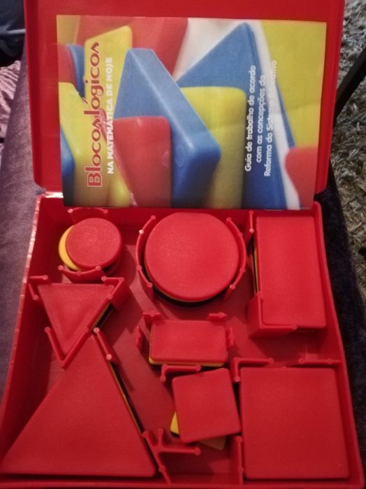 Blocos lógicos (Areal Editores)