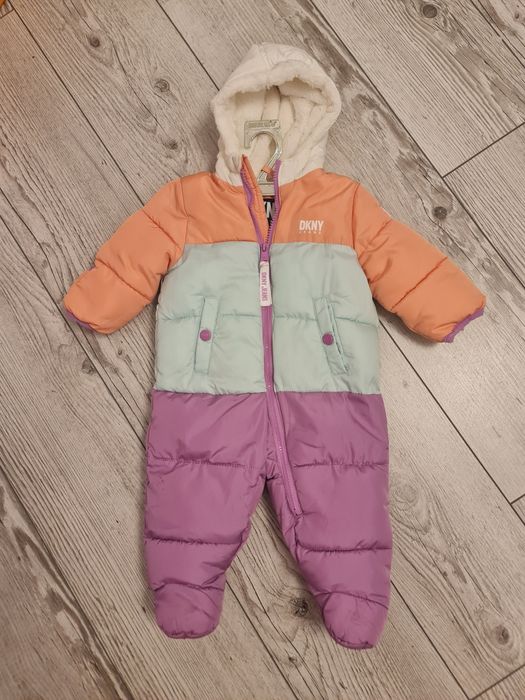 Комбинезон на зиму для девочки 6-9 месяцев