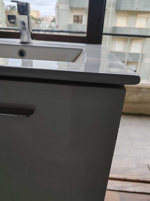 Móvel + Lavatório SEM espelho 62L x 45P X 87C