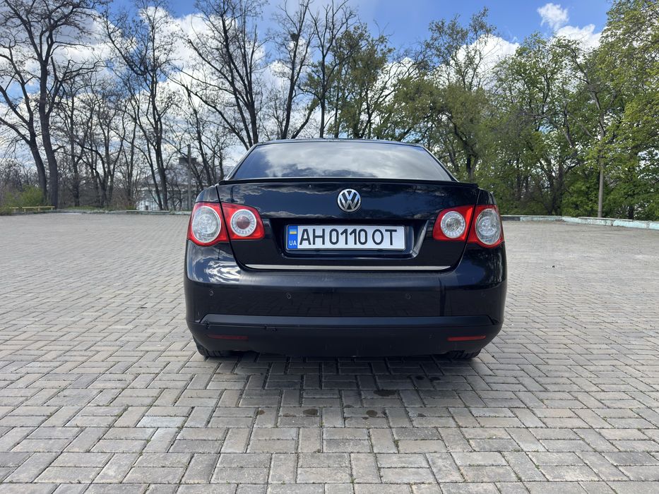Продам Volkswagen Jetta Mk5 (2007) — 1.9 TDI