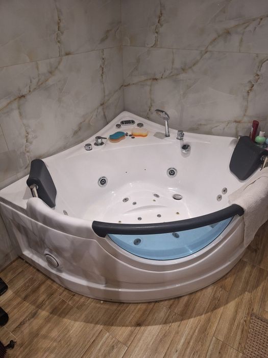 Wanna z hydromasażem