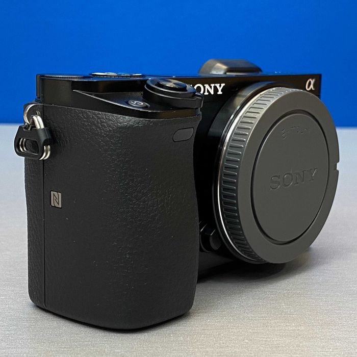 Sony Alpha A6000 (Corpo) - 24.3MP