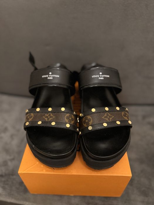 Louis Vuitton босоніжки