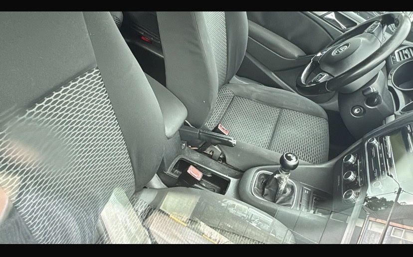 VW GOLF 6 1.6 tdi 2010