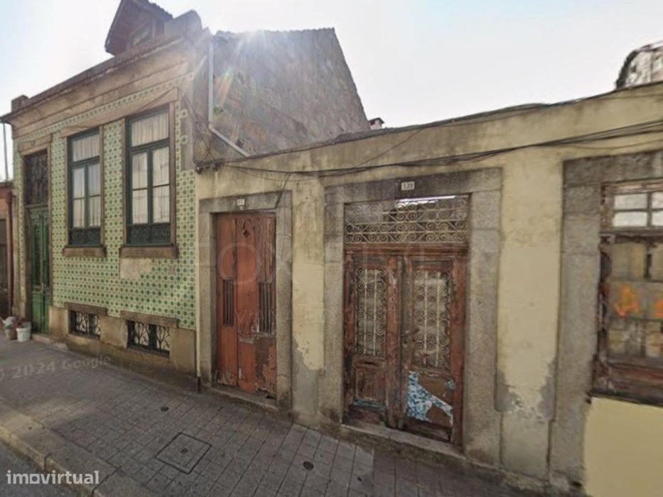 Building for sale, Porto