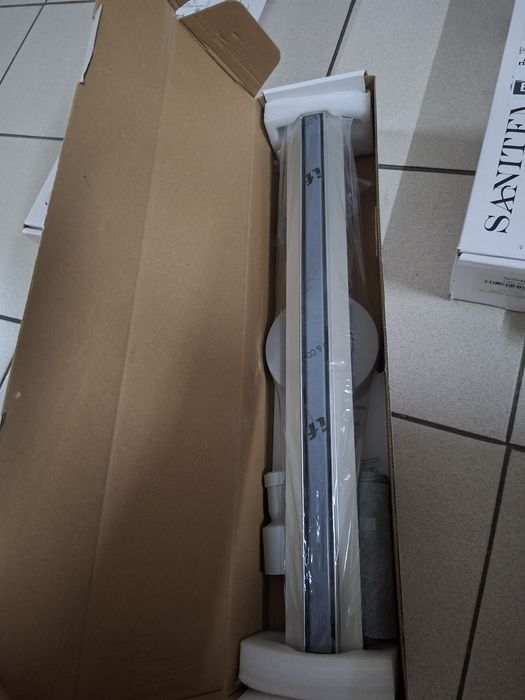 Grelhas NOVAS de escoamento de agua/ Canaletes ocultos para duche e terraços