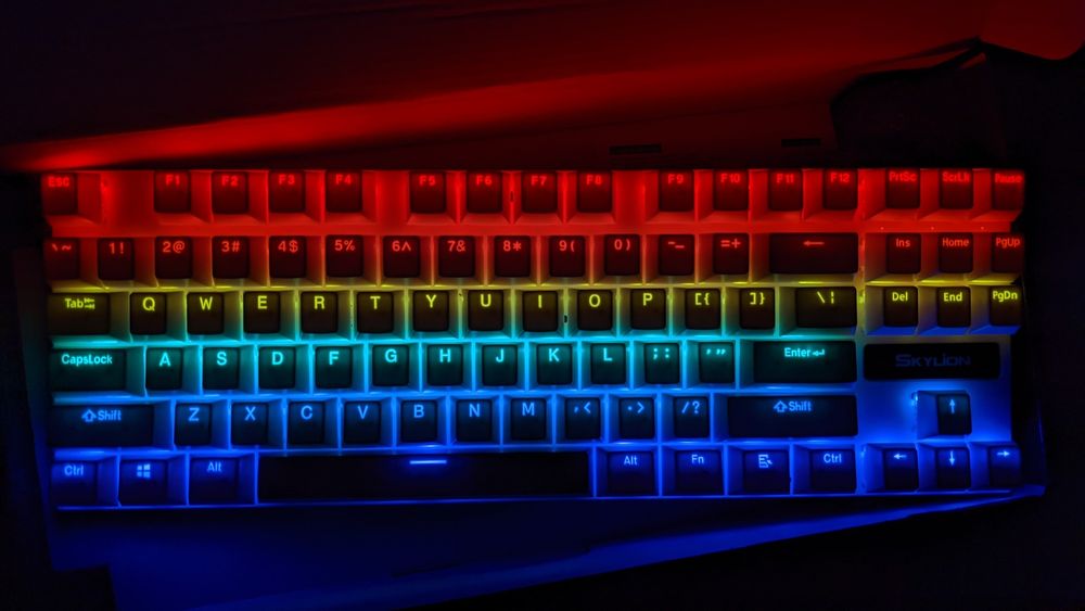 Клавиатура игровая механическая (Red switch)