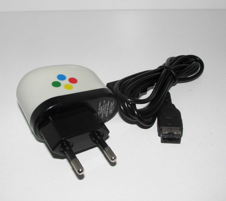 Carregador Nintendo DS / Game Boy Advance SP