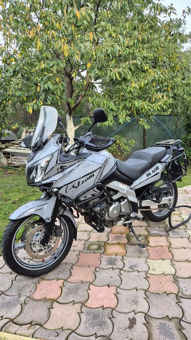 Suzuki V-Strom 650 /  DL 650 / V Strom