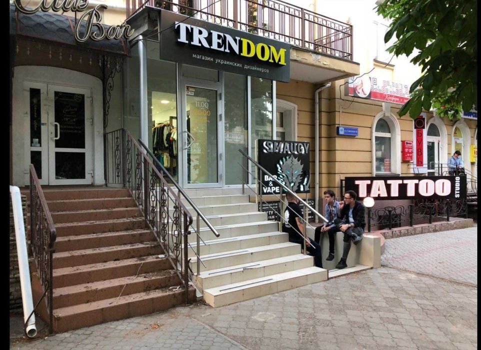 Центр Соборна/Велика Морська 100 кв.м. фасад ремонт ціна 150 тис. у.о.