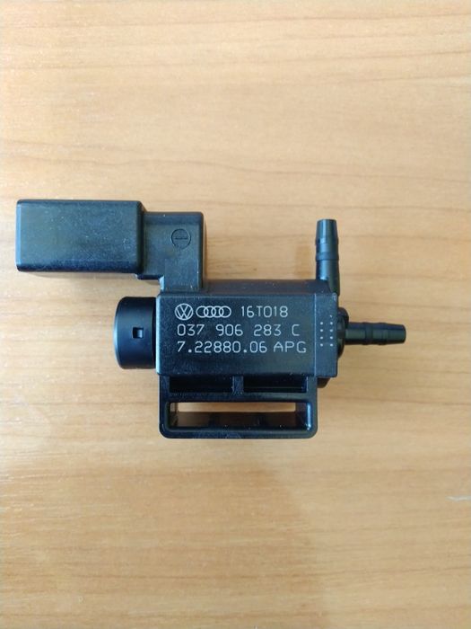 Клапан вакууму SKODA,VW Pierburg 037 906 283 C