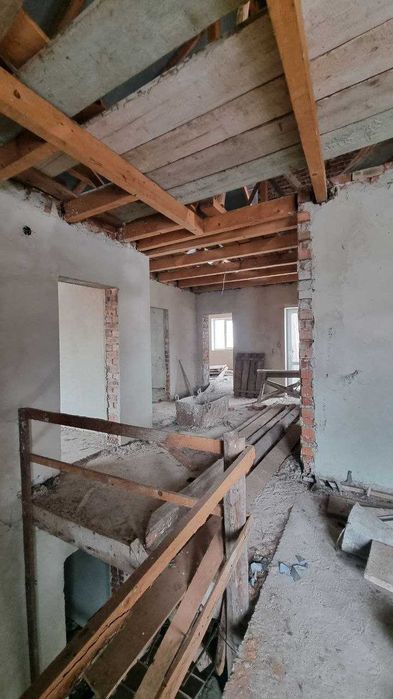 Продається просторий приватний будинок в Івано-Франківську