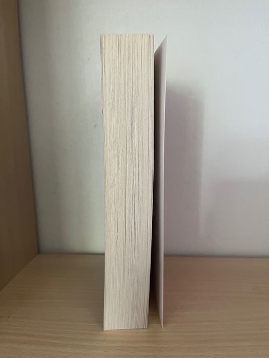 книга оригінал 2020 року