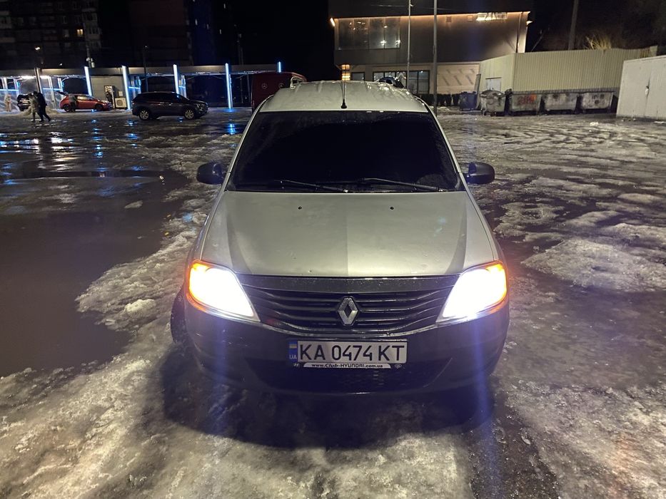 Renaul Logan MCV 2009 газ/бензин