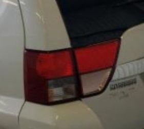 Lampa tyl Mitsubishi Endeavor 14r