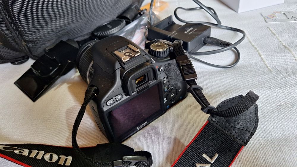 Canon 550D EF-S 18-55mm