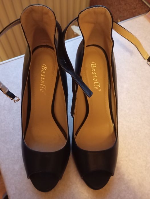 Szpilki czarne wysokie