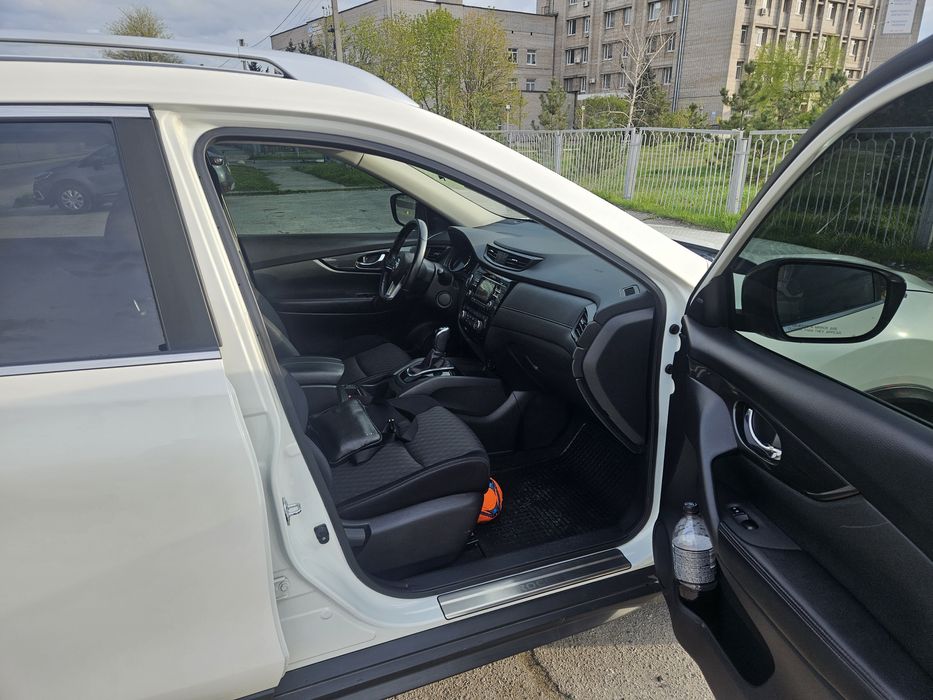 Продам Nissan rogue SV t32