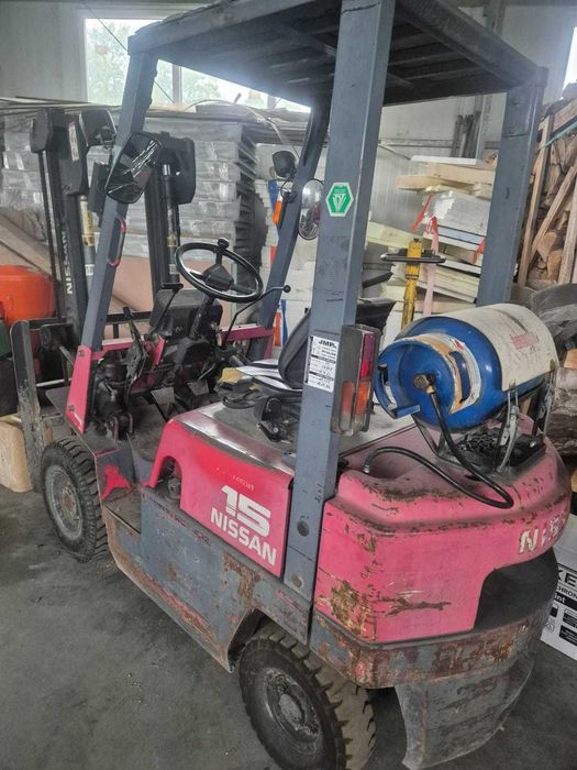 sprzedam wózek widłowy nissan