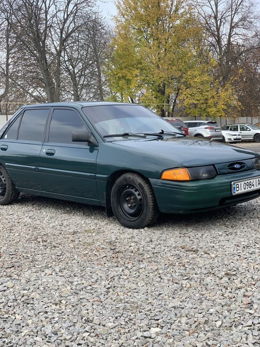 Продам форд ескорт 1994 р автомат