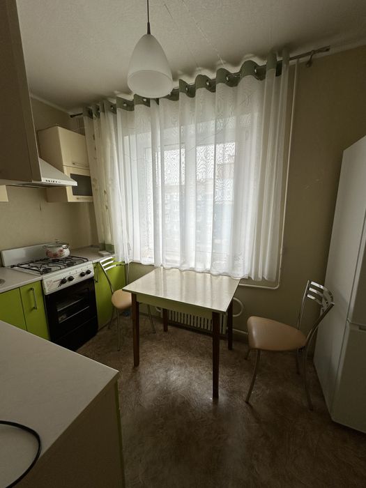 Продам 1 комнатную чешку в центре города район Сильпо!