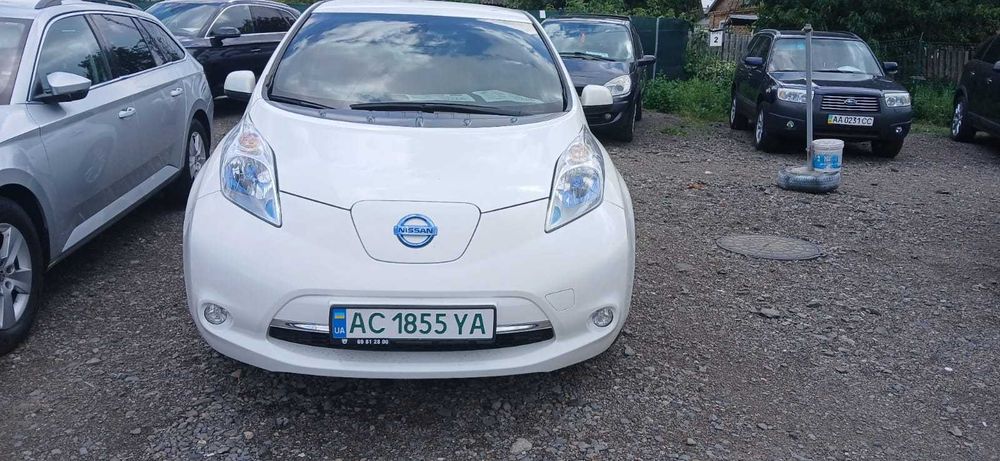 Ніссан Ліф 2014 продам