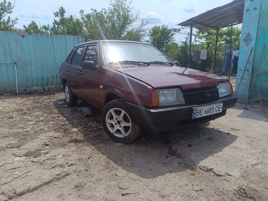 Продам  21099 авто на боевом ходу