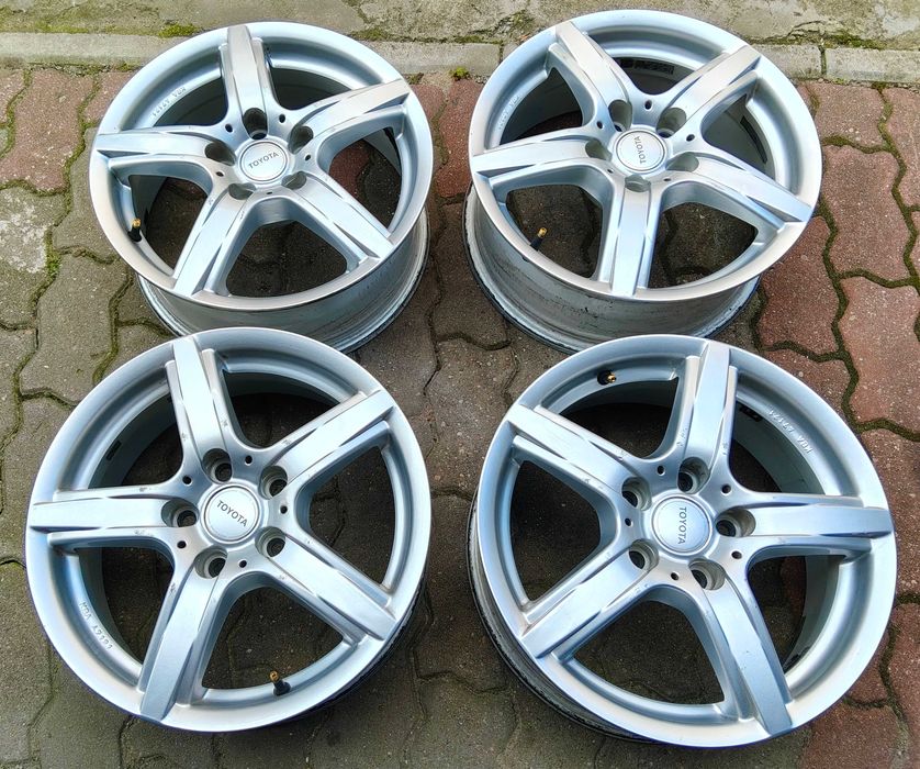 Alufelgi 16 5X114,3 Toyota Avensis Auris Corolla CHR Yaris Cross SX4 Sedici