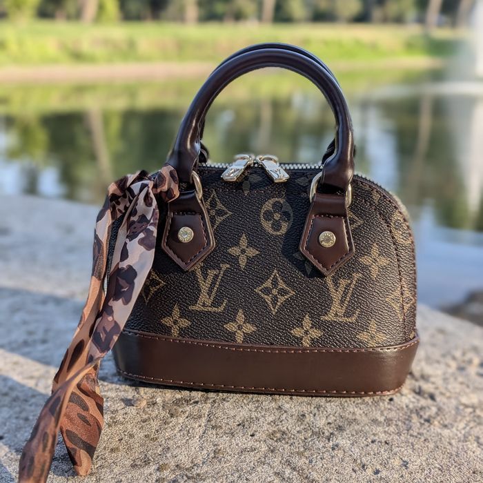 Хіт! Стильна сумочка Louis Vuitton Alma BB Mini / сумка луі вітон