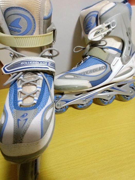 Patins marca "Rollerblade"