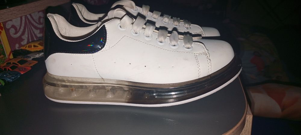 Кросівки (крипери)