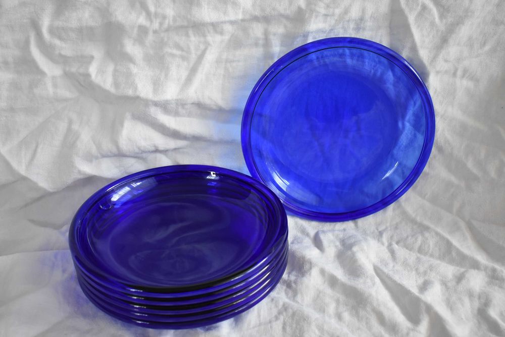 Talerze śniadaniowe Arcoroc France coblat blue