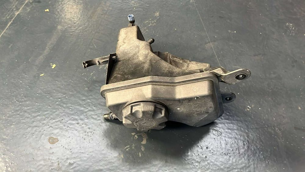 Reservatório de água Bmw e92 lci