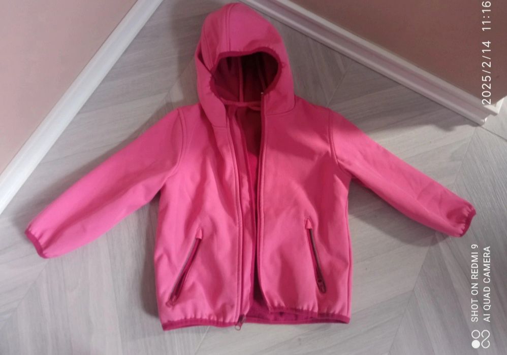 Kurtka wiatrówka na polarze 110