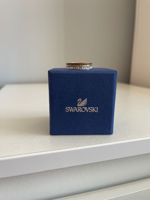 Vende-se Anel Swarovski