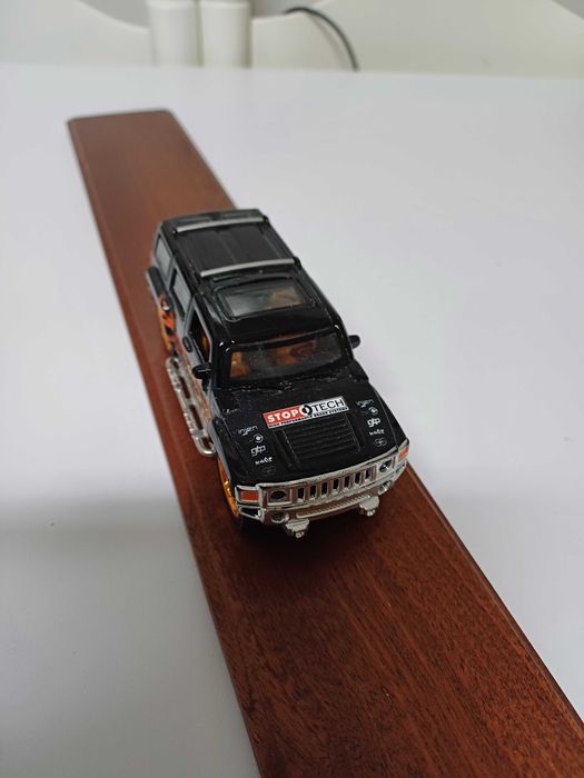 Hummer H3 2007 escala 1/43