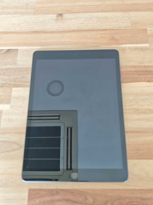Apple iPad 9ª Geração 10.2" 64GB Wi-Fi Space Gray - Completo em Caixa (Como Novo)