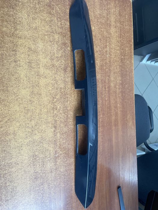 Накладка кришки багажника Peugeot 5008