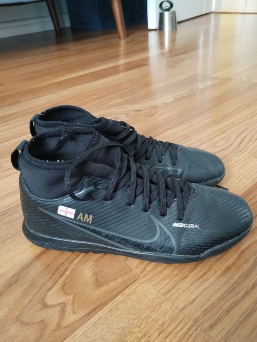 Halówki Nike 35,5