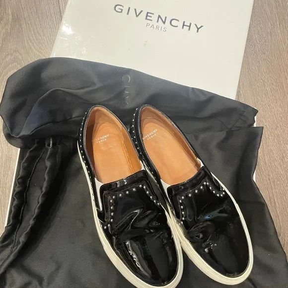 Лакированые туфли Givenchy