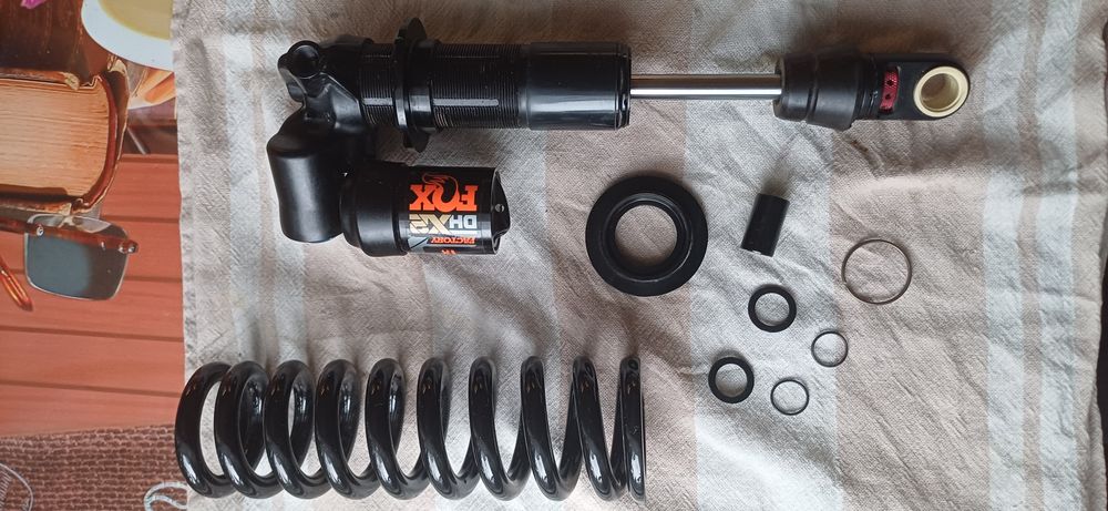 Fox dhx2 factory 225x75mm