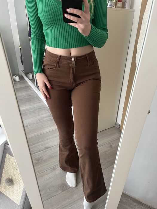 Brązowe jeansy dzwony Hollister XS