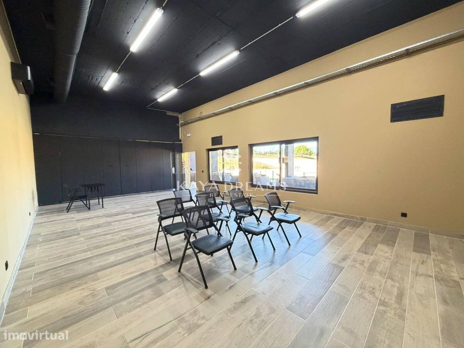 Espaço comercial para arrendamento-63.25 m2 /Localizção privilegiad...