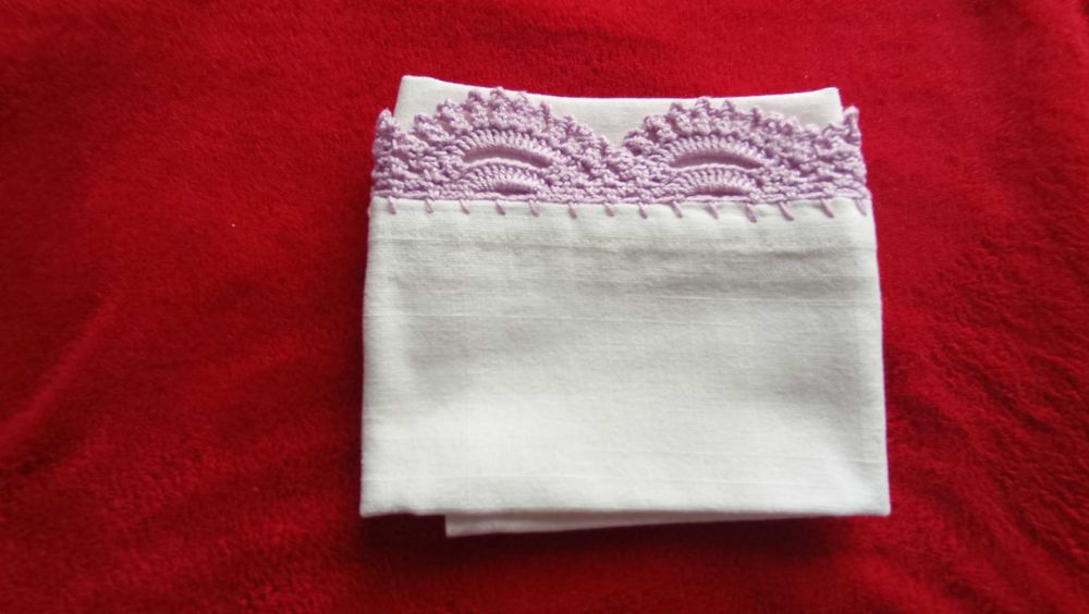 Pano de cozinha com barrado crochê