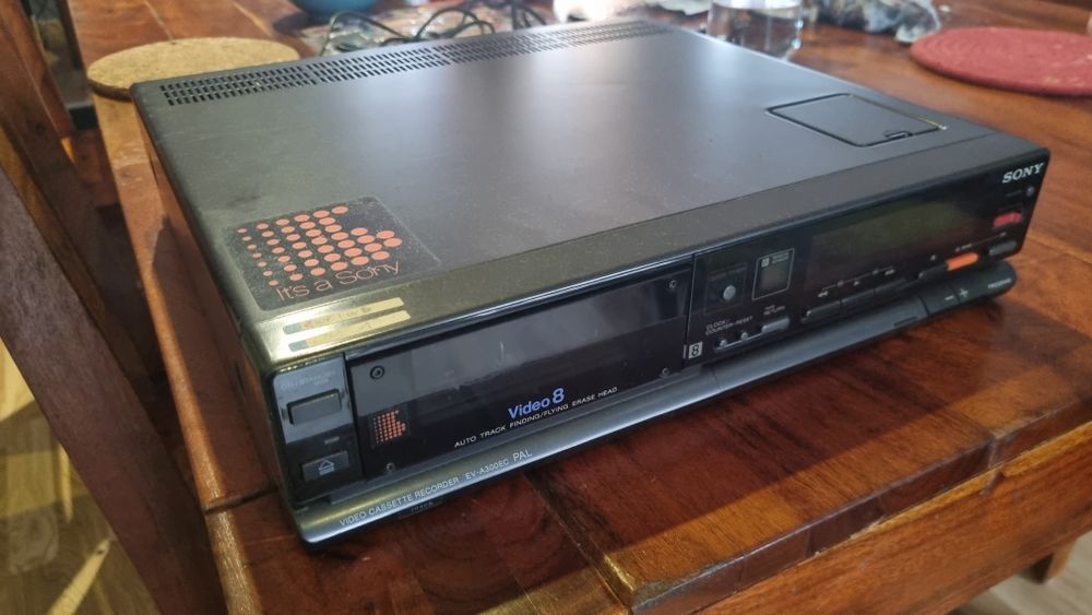 Magnetowid Sony EV-A300EC Video 8 odtwarzacz video