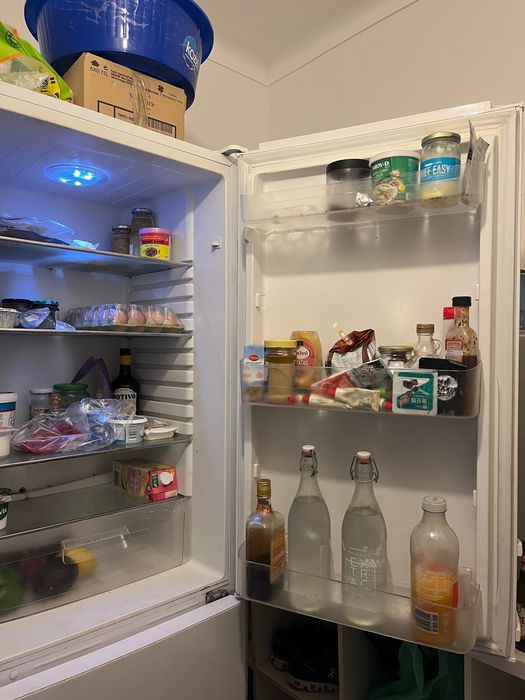 Frigorifico Grande Combinado Com Congelador Em Baixo