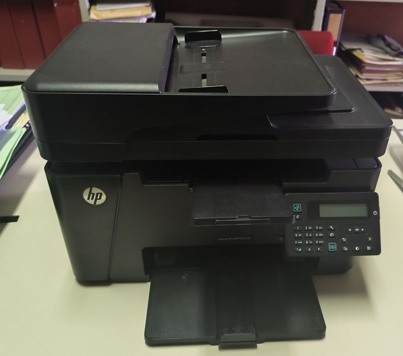Impressora Multifunções HP laser preto e branco