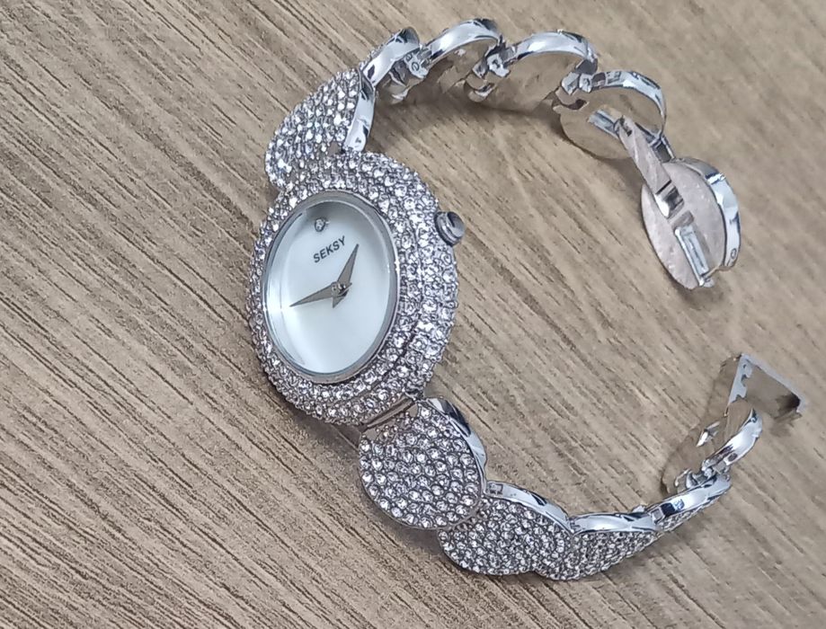 Seksy by Sekonda модель 4851 Жіночий наручний годинник з кристалами