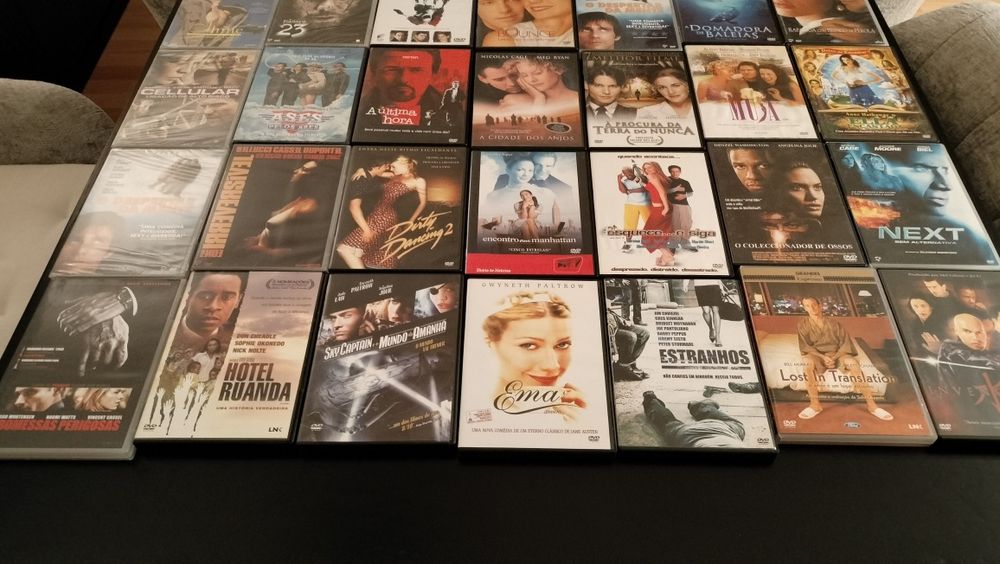 45 DVD originais. Alguns nunca usados e com plastico
