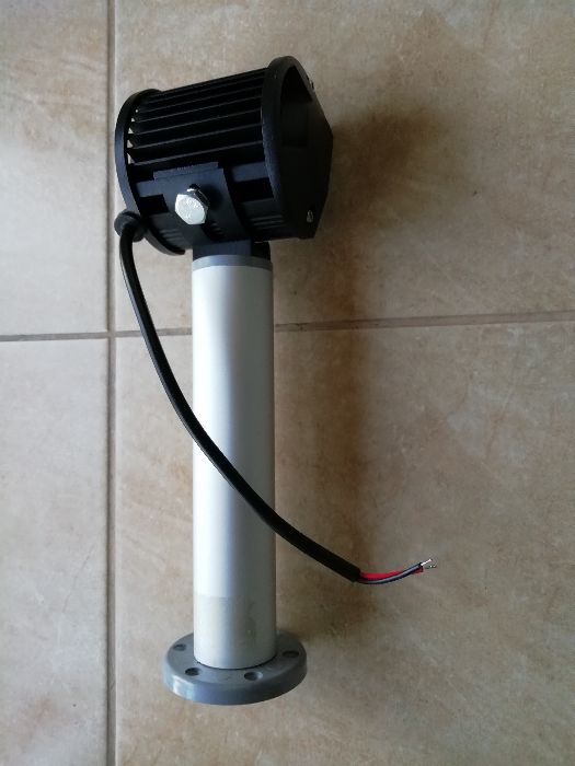 LED Spotlight (18 W) with Included Mount – Free Shipping64564318115969121